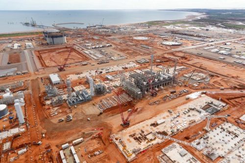 An image of the Wheatstone LNG plant where vertech provide rope access trades, Rope access construction and rope access NDT and inspection servicesloading=